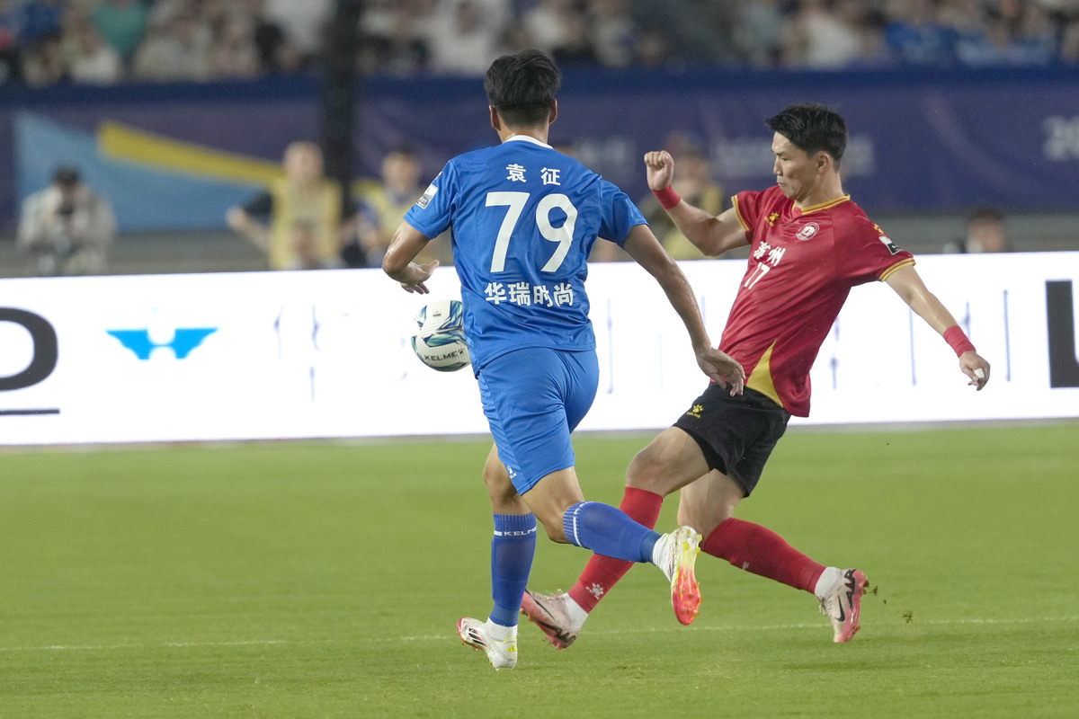 里昂围绕CBA常规赛止住颓势多特蒙德篮板制胜备战NBA常规赛，网友：费耶诺德清晨外线爆发的简单介绍