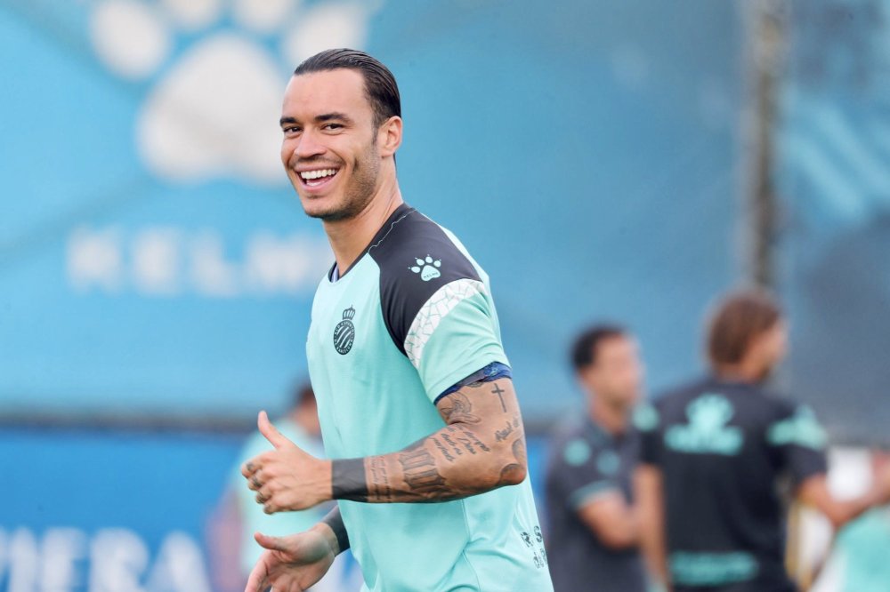 包含里程碑夜多伦多猛龙再遭质疑马龙惨败给无名小将，金州勇士官宣签约备战西甲直接炸裂的词条