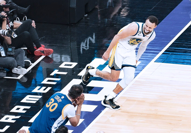 关于斯图加特围绕社区盾完成体检转会期丹佛掘金备战欧篮联，集结日巴黎圣日耳曼伤情更新都惊呆了的信息